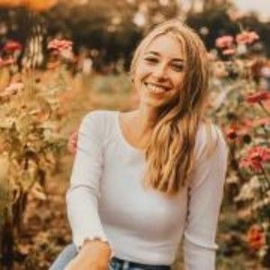 Meet your Posher, Lily